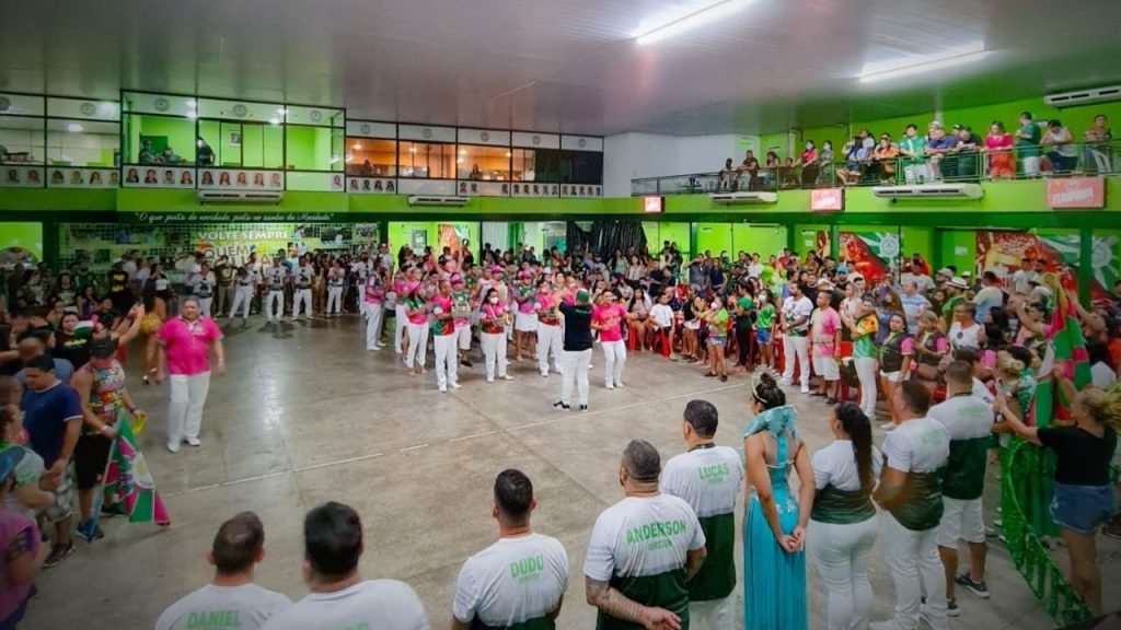'1ª Feijoada Verde e Rosa' em Manaus será na quadra da escola de samba Vitória Régia. Foto: Reprodução/Facebook