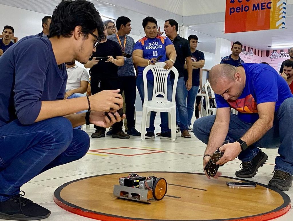 3ª edição da Competição de Robô Sumô ocorre dia 30 de maio de 2023, em Manaus. Foto: Divulgação/Uninorte