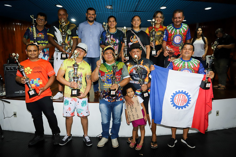Vencedores das categorias Bronze e Prata do Festival Folclórico do Amazonas 2023. Foto: Divulgação