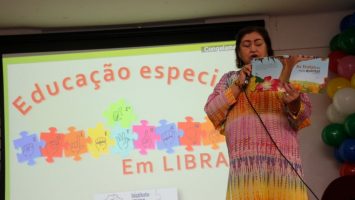 Em Manaus, escola ribeirinha realiza 1º Festival de Leitura Ana Peixoto