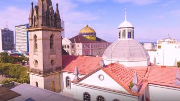 Publicitário cria vídeo com imagens de drone em homenagem a Manaus; assista