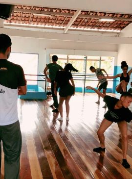 ‘Arte Sem Fronteiras’ promove oficina de dança, em Manaus