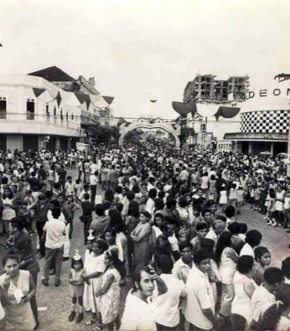 Carnaval na Avenida Eduardo Ribeiro em ano não identificado. Foto: Manaus de Antigamente