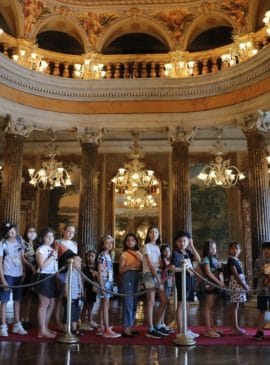 Nova edição do ‘Festival de Férias’ tem visita gratuita ao Teatro Amazonas e outras opções