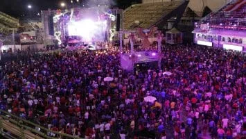 Mais de 10 mil pessoas participam da primeira noite do Carnaboi 2023, em Manaus; veja fotos