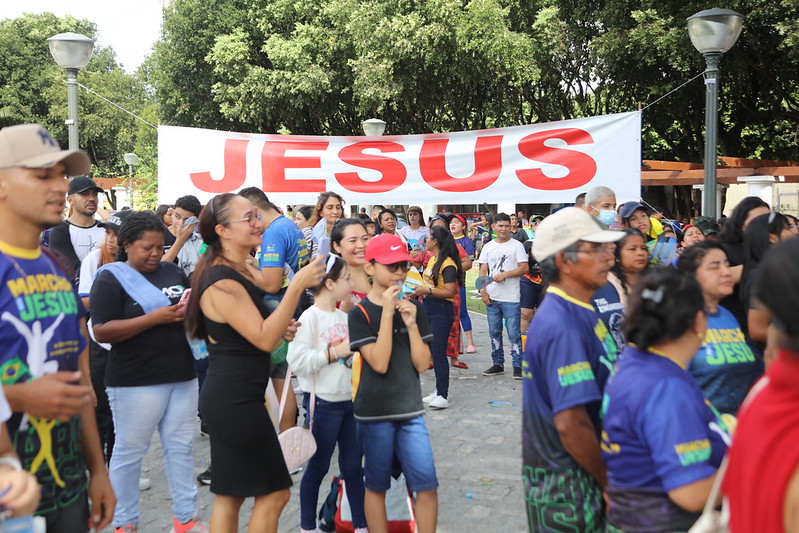 Praça da Saudade, no Centro de Manaus, foi o ponto de concentração para a 'Marcha para Jesus 2023'. Foto: Divulgação/Semcom