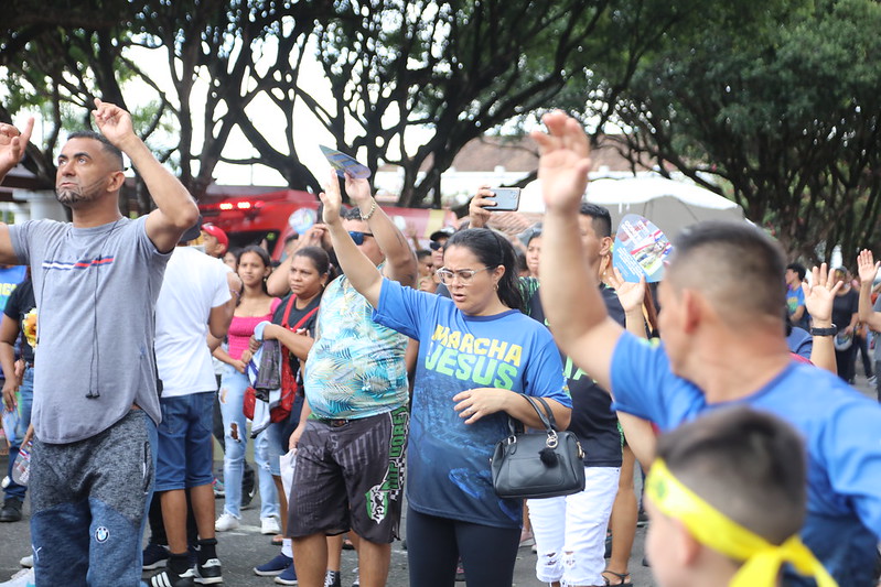 Praça da Saudade, no Centro de Manaus, foi o ponto de concentração para a 'Marcha para Jesus 2023'. Foto: Divulgação/Semcom