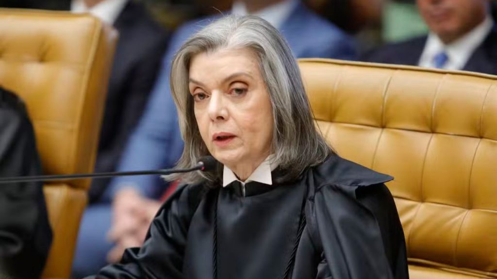 Cármen Lúcia