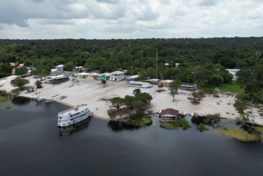 Comunidade Três Unidos, às margens do Rio Cuieiras, no Amazonas - habitada pelo povo Kambeba